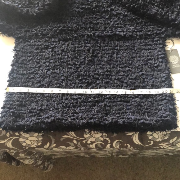 Vince Camuto 🆕 NWT Black Eye Lash Sweater - Picture 6 of 6